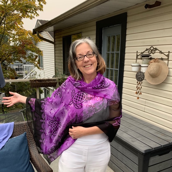 Meet your Posher, Paula - Picture 2 of 3